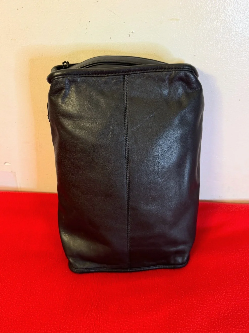 Vintage Tumi Black Zip Men's Leather Toiletry Bag Top Handle Travel Business